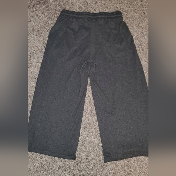 Time and Tru Wide Leg Gray Sweatpants Size Medium (8-10) - Picture 3 of 3